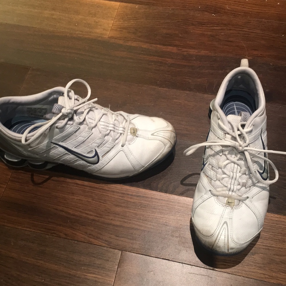 Nike shocks